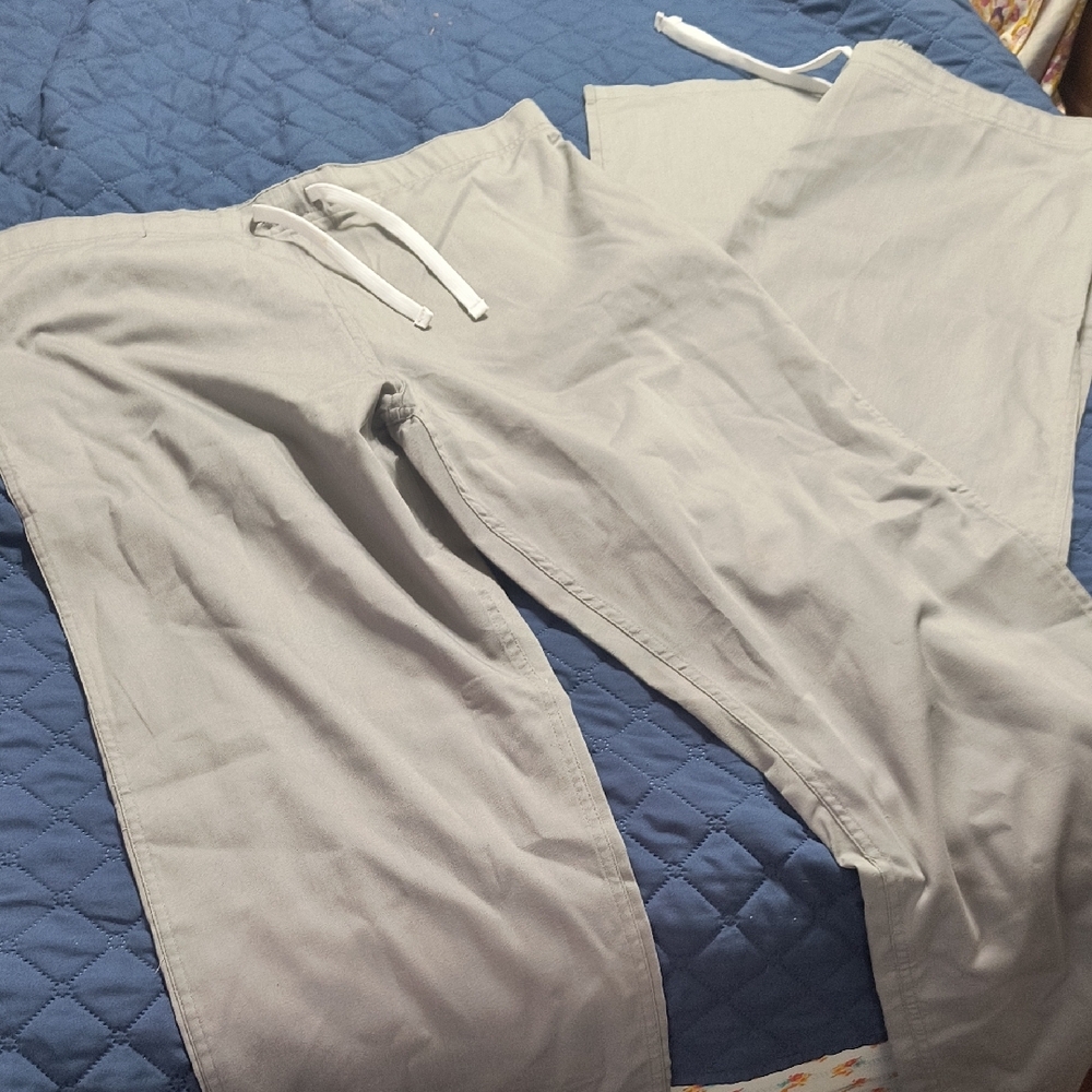 High Performance Women's Scrub Pants, Gray, New Without Tags - Jill